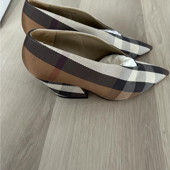 Women shoes - Picture 4 of 5